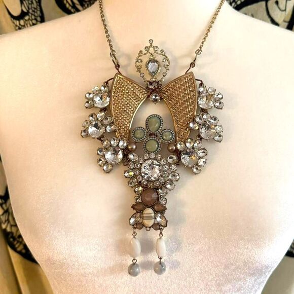 Handmade Statement Bib Necklace - Picture 2 of 6